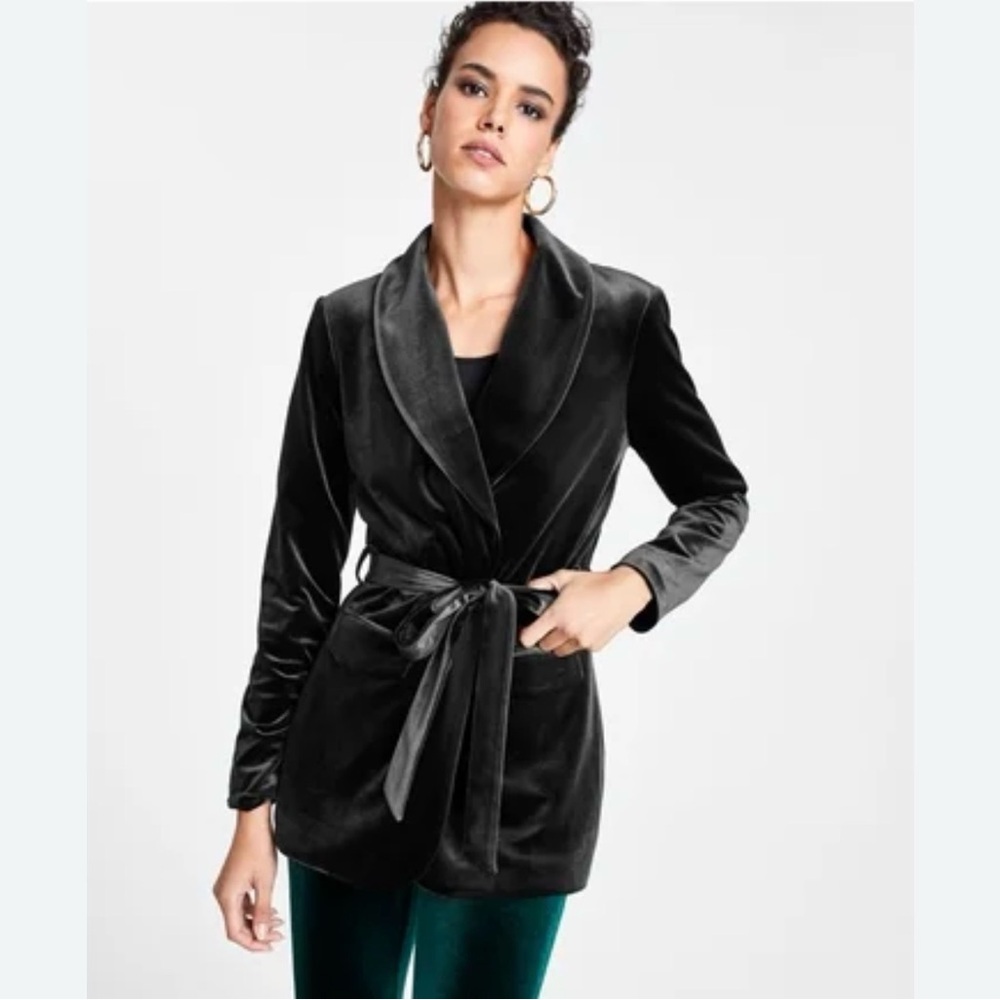Black Velvet Tie-Waist Smoking Jacket - Tahari